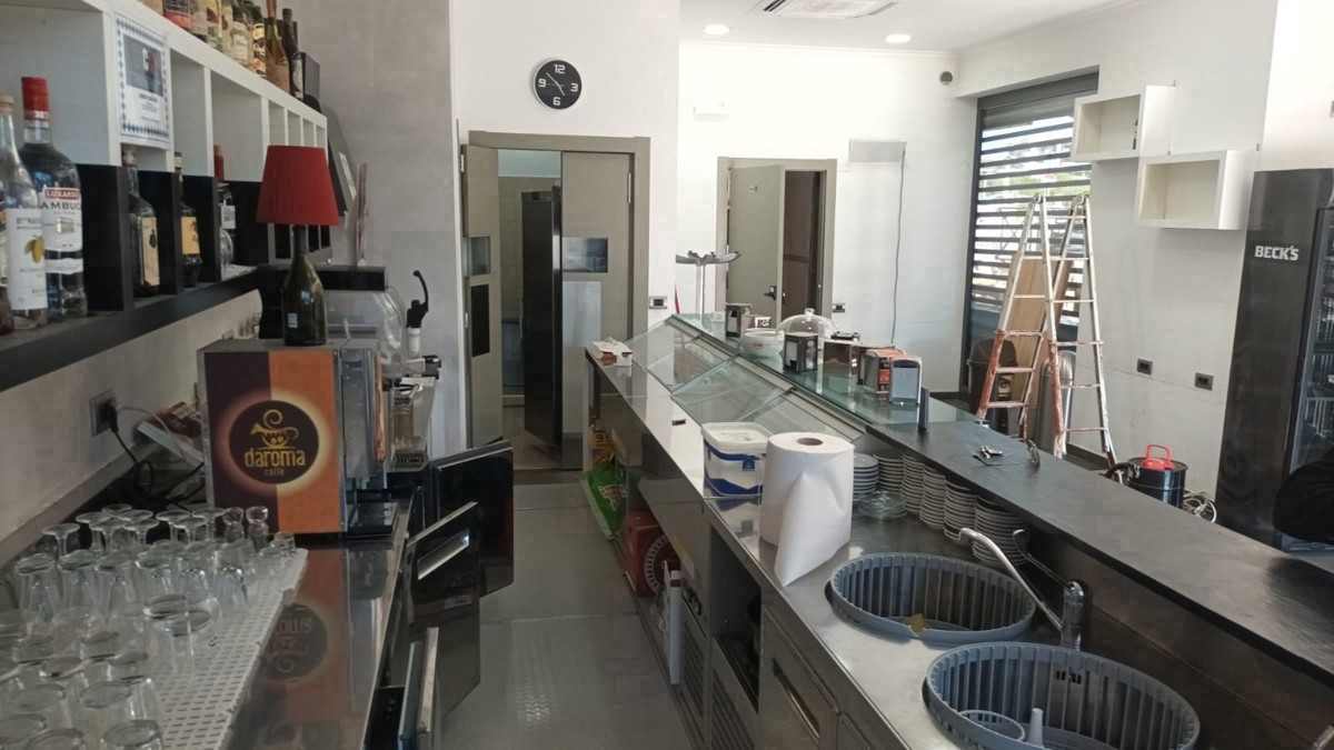 Negozio in affitto a Roma