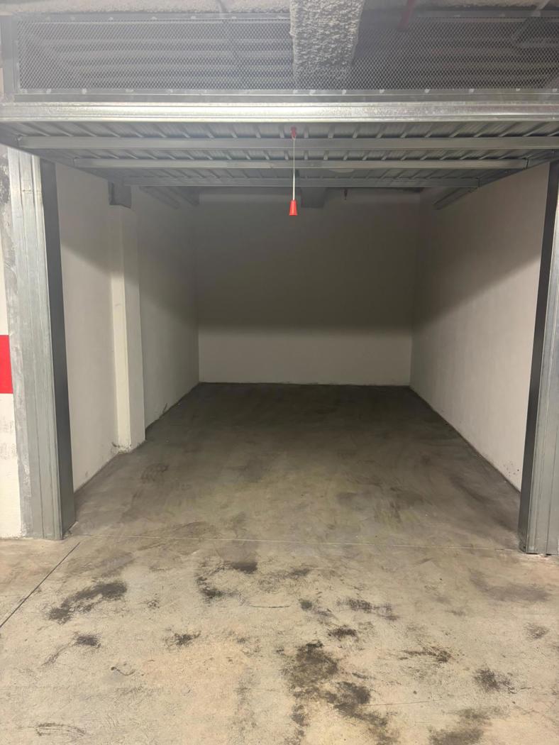 Box/Garage 16mq in vendita a Roma