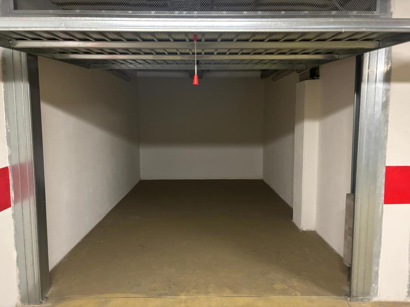 Box/Garage 16mq in vendita a Roma