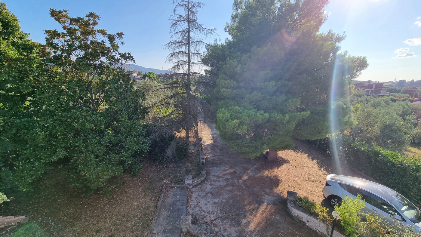 Villa con giardino a Gallicano nel Lazio
