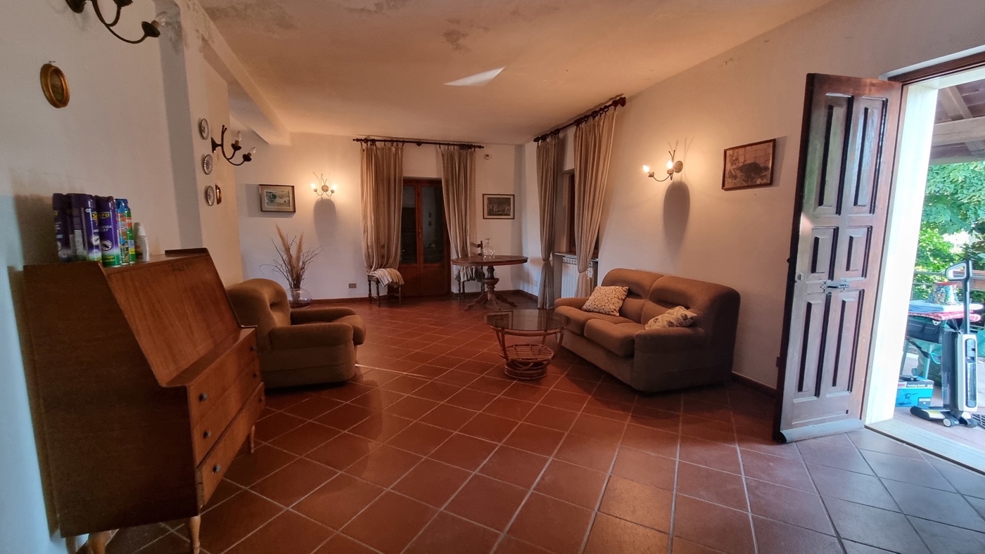 Villa con giardino a Gallicano nel Lazio