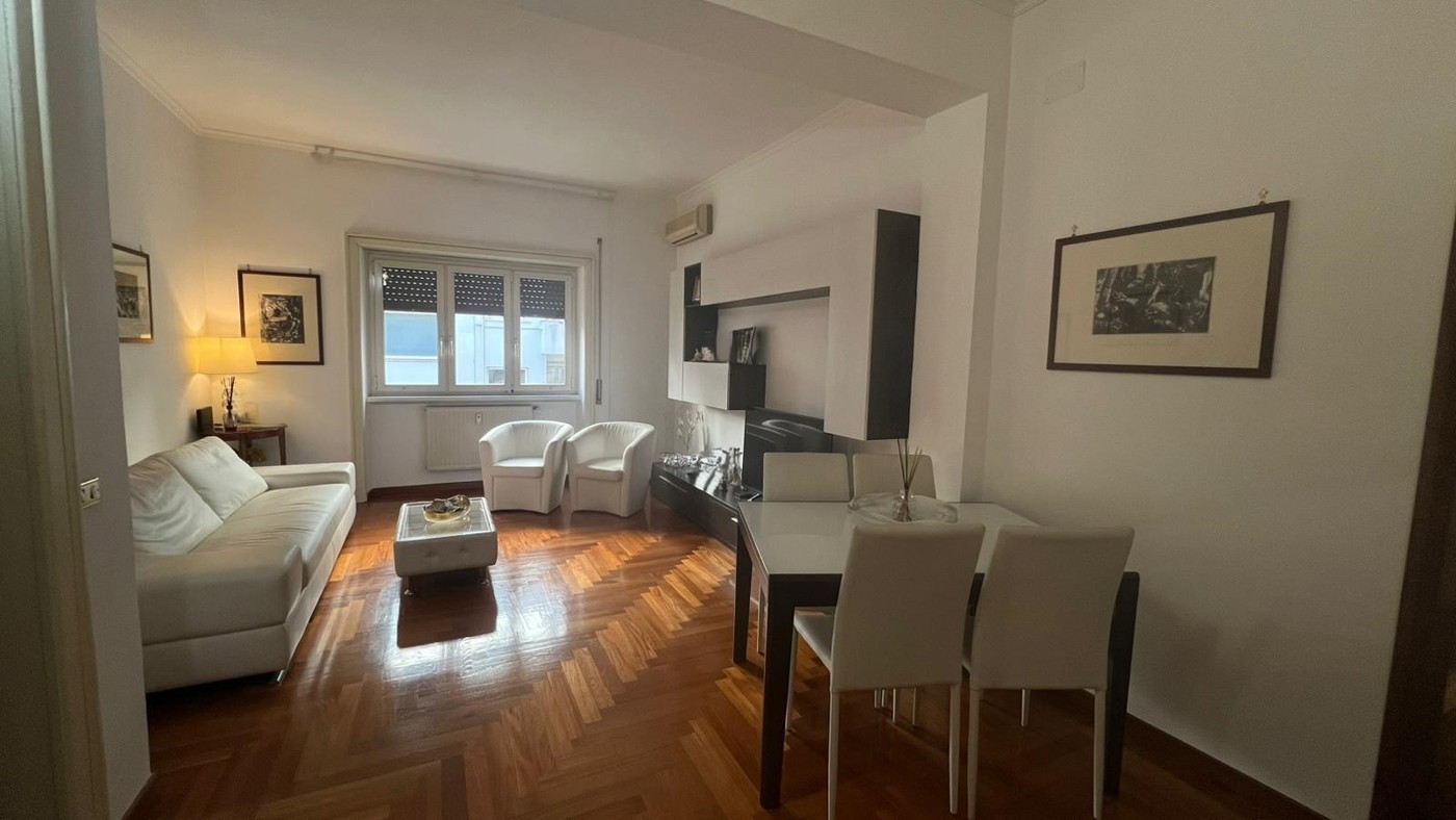 Trilocale ristrutturato a Roma