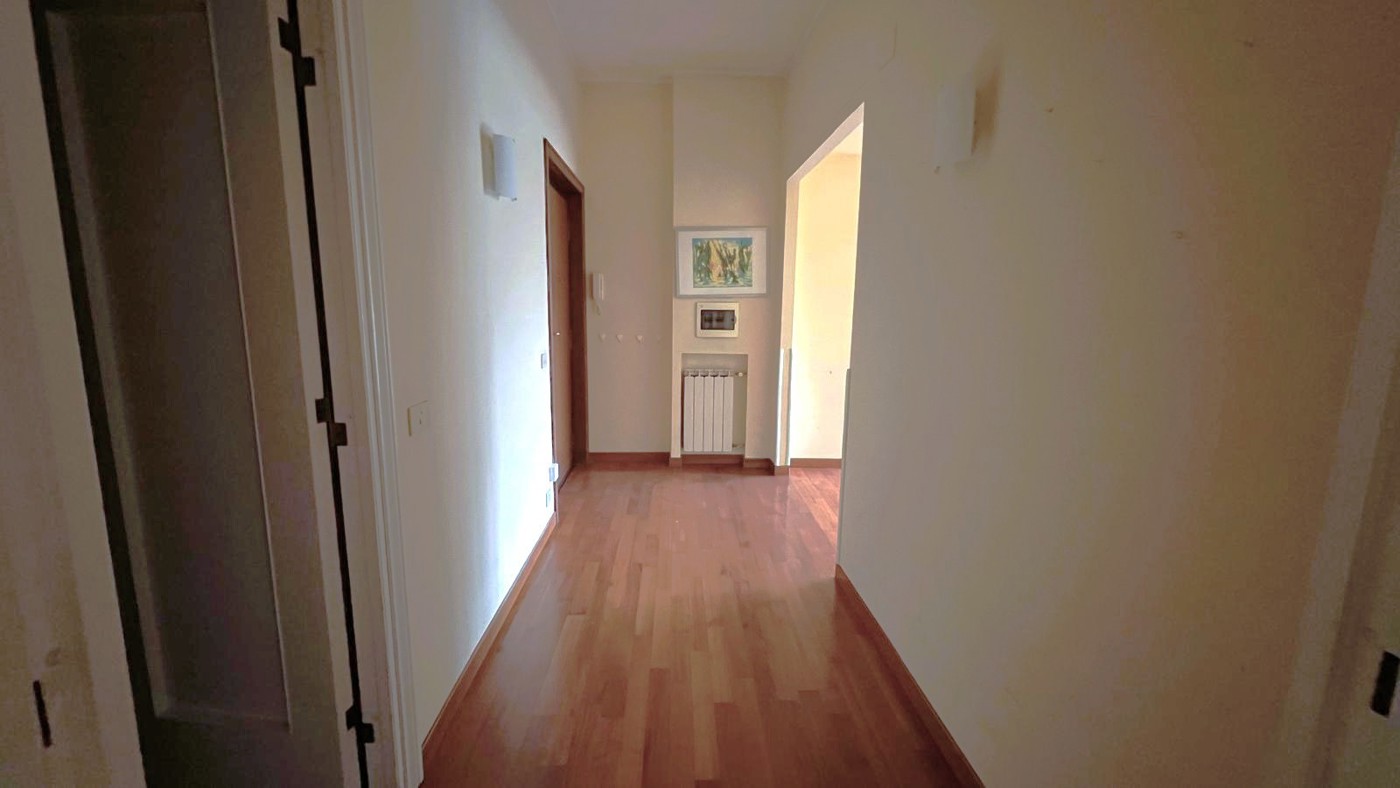 Trilocale da ristrutturare a Roma