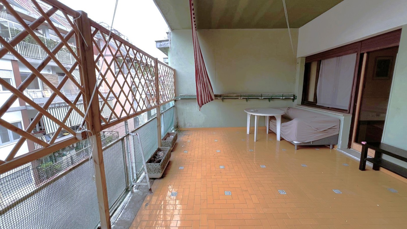 Trilocale da ristrutturare a Roma