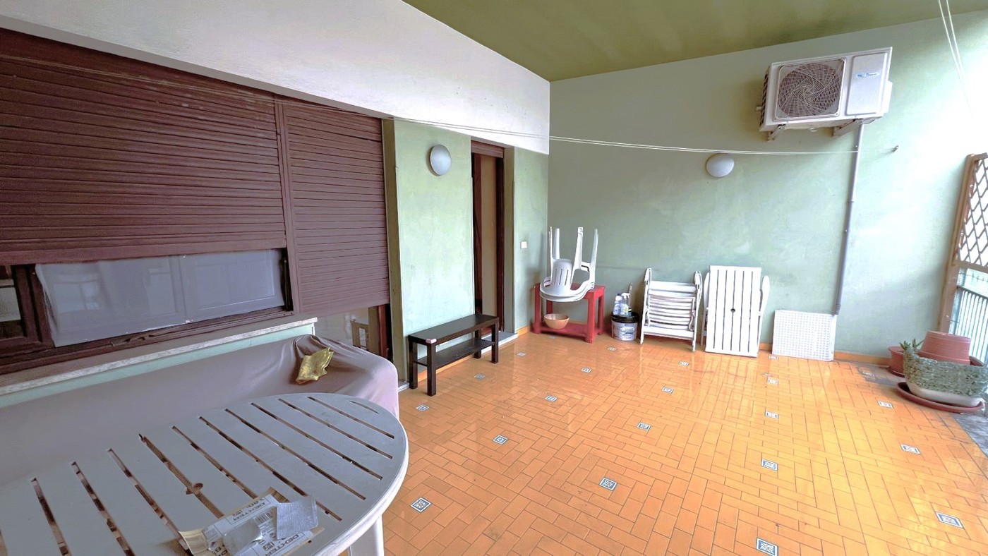 Trilocale da ristrutturare a Roma