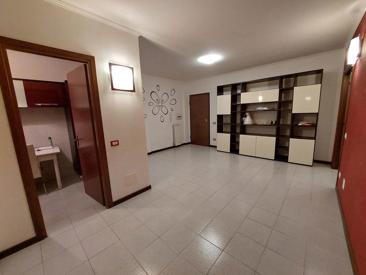 Bilocale arredato in affitto a Roma