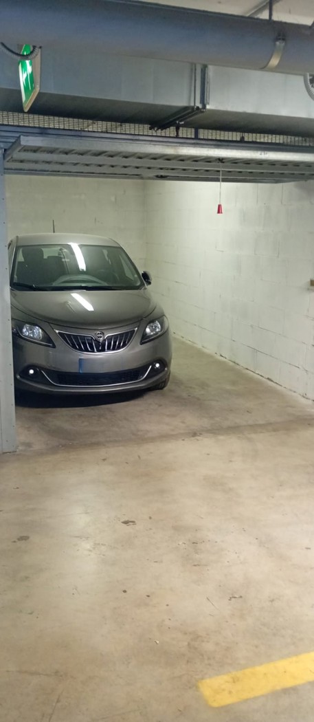 Box/Garage 18mq in vendita a Roma