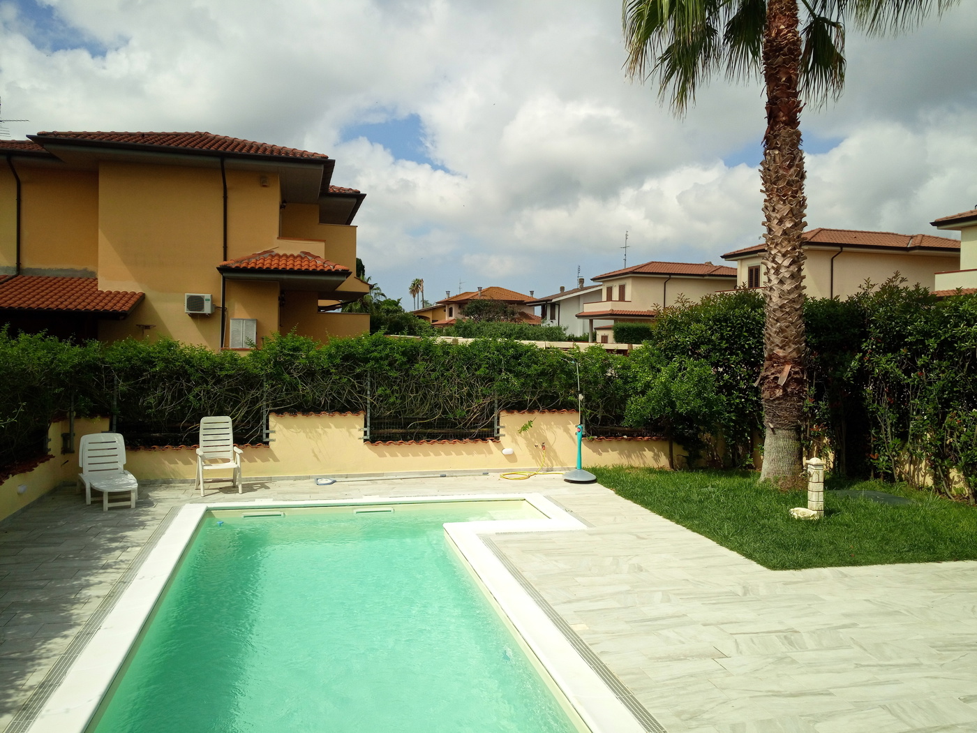Villa con giardino a Sabaudia