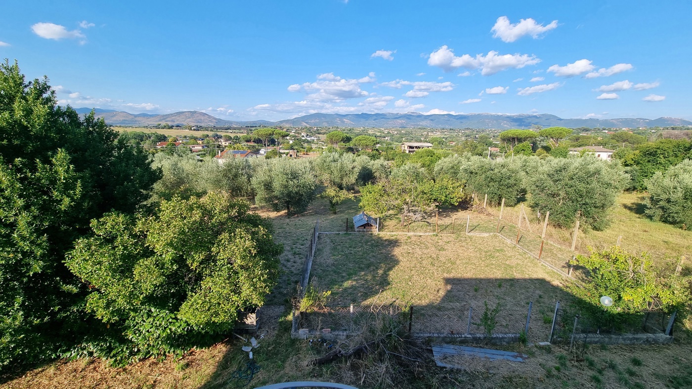 Villa con giardino a Gallicano nel Lazio