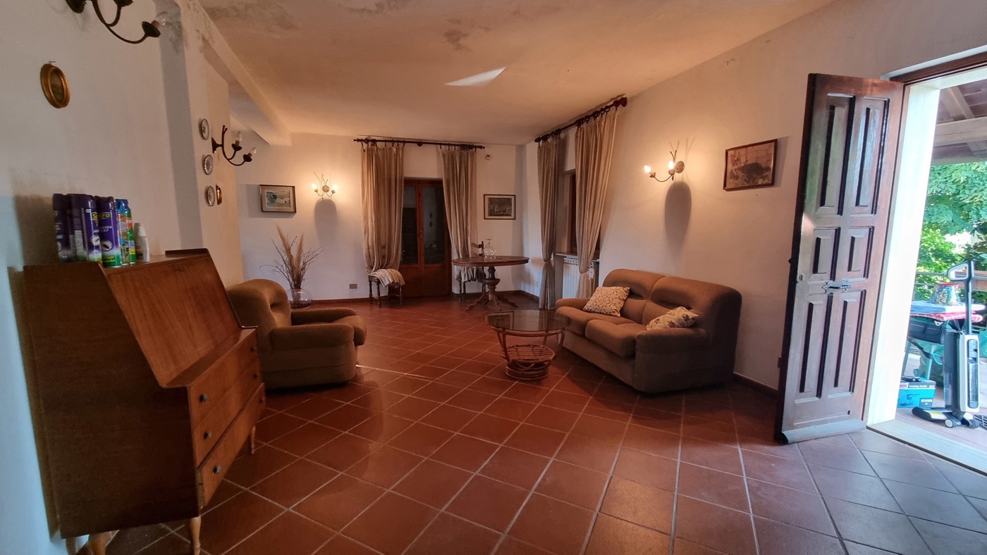 Villa con giardino a Gallicano nel Lazio