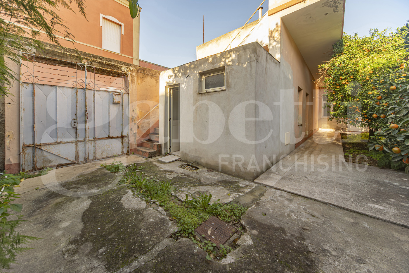 Casa indipendente da ristrutturare a Monserrato