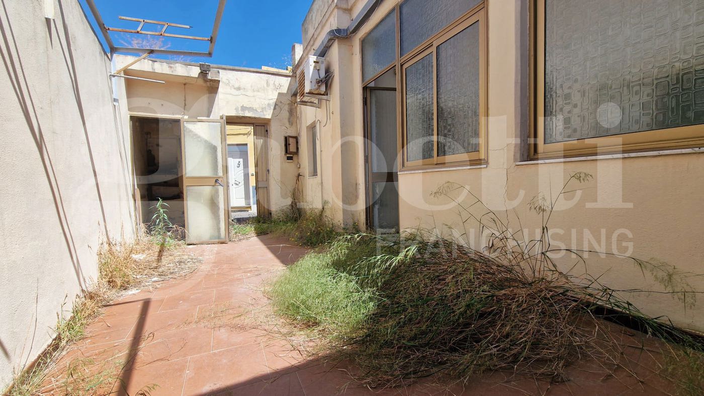 Casa indipendente da ristrutturare a Monserrato