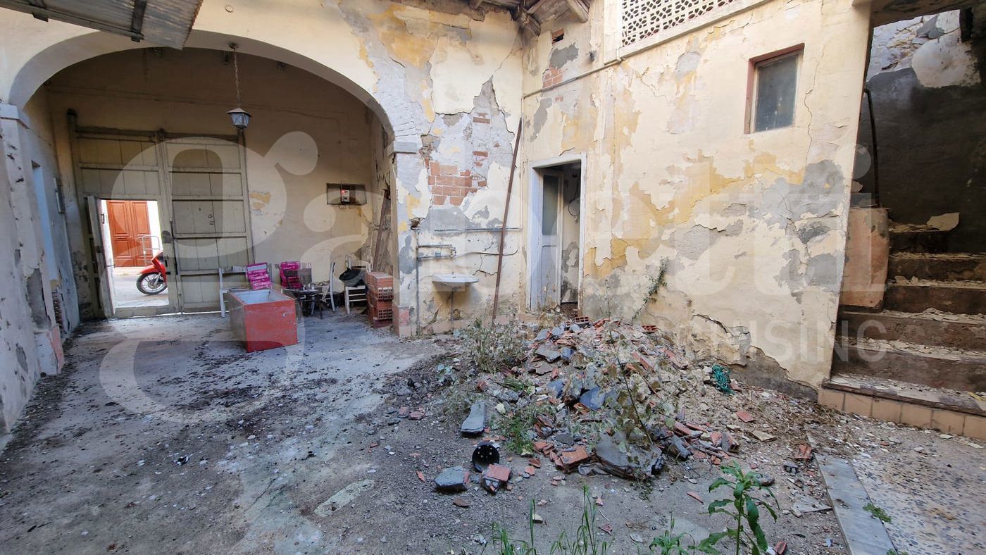 Casa indipendente da ristrutturare a Monserrato
