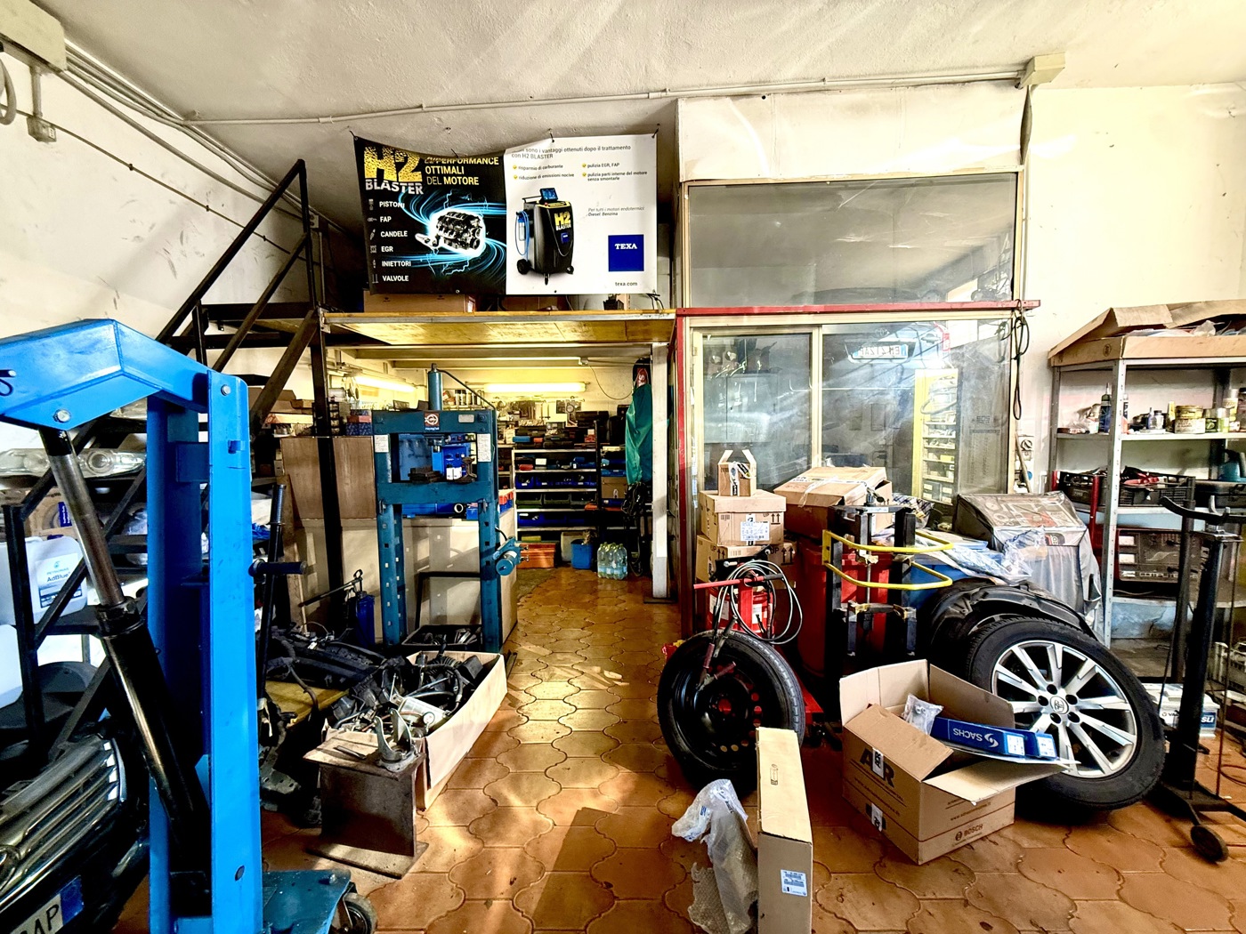 Magazzino in vendita a Olbia