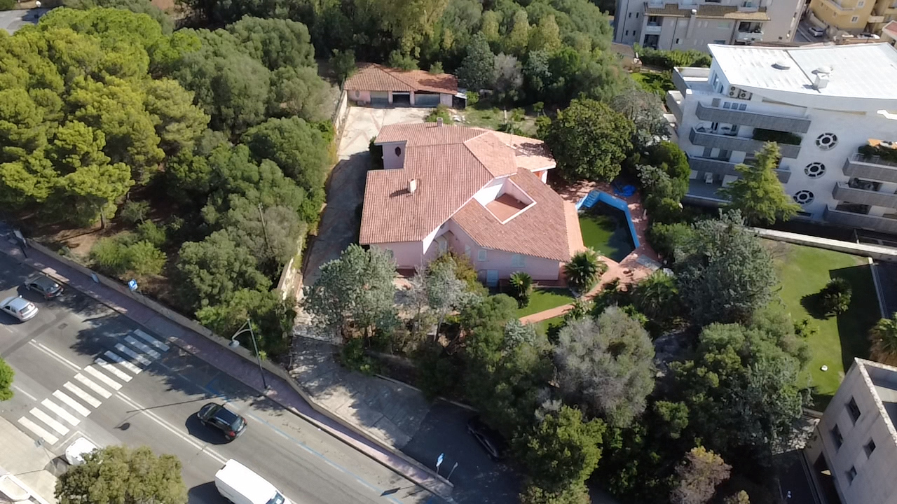 Villa con giardino a Olbia