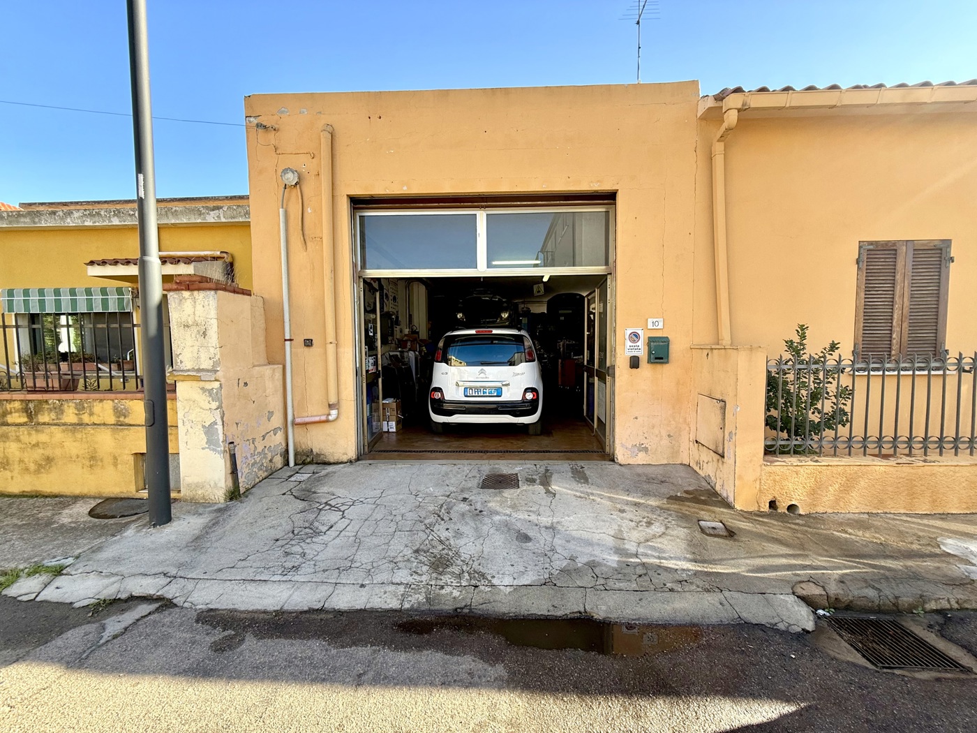 Magazzino in vendita a Olbia