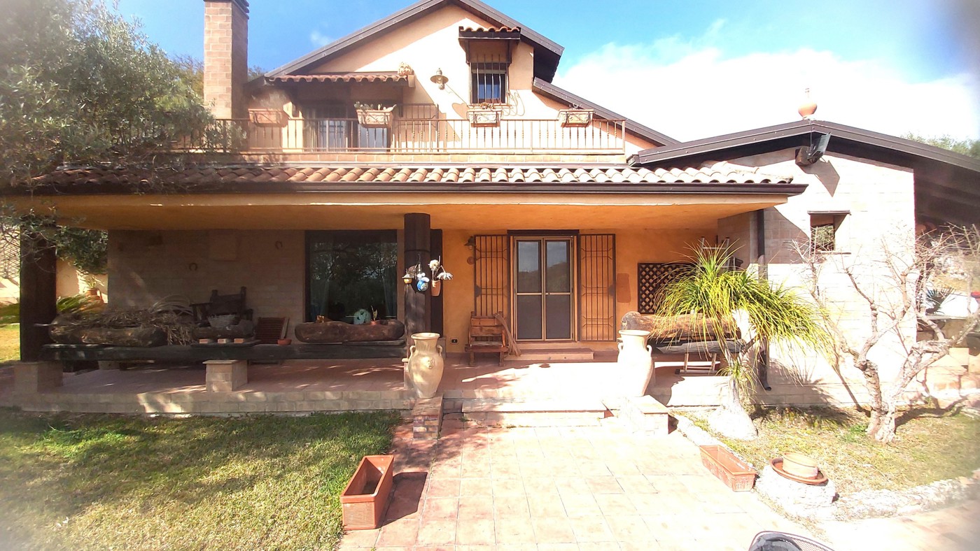Villa in vendita a Siderno