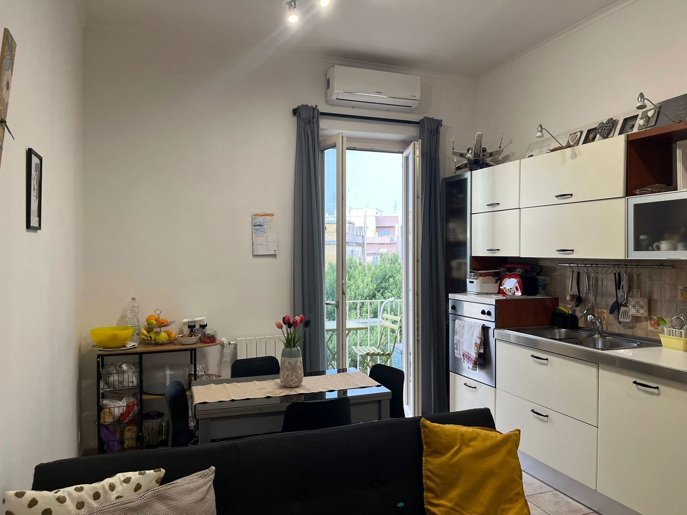 Bilocale arredato in affitto a Roma