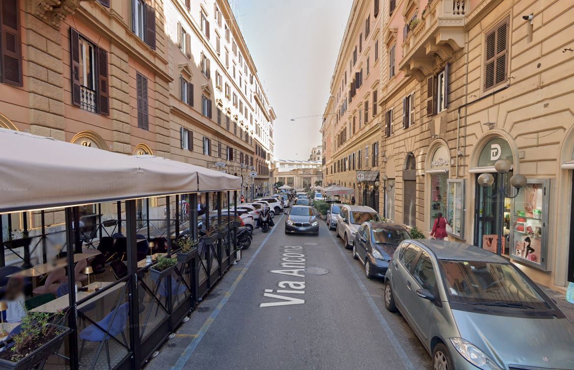 Negozio in vendita a Roma