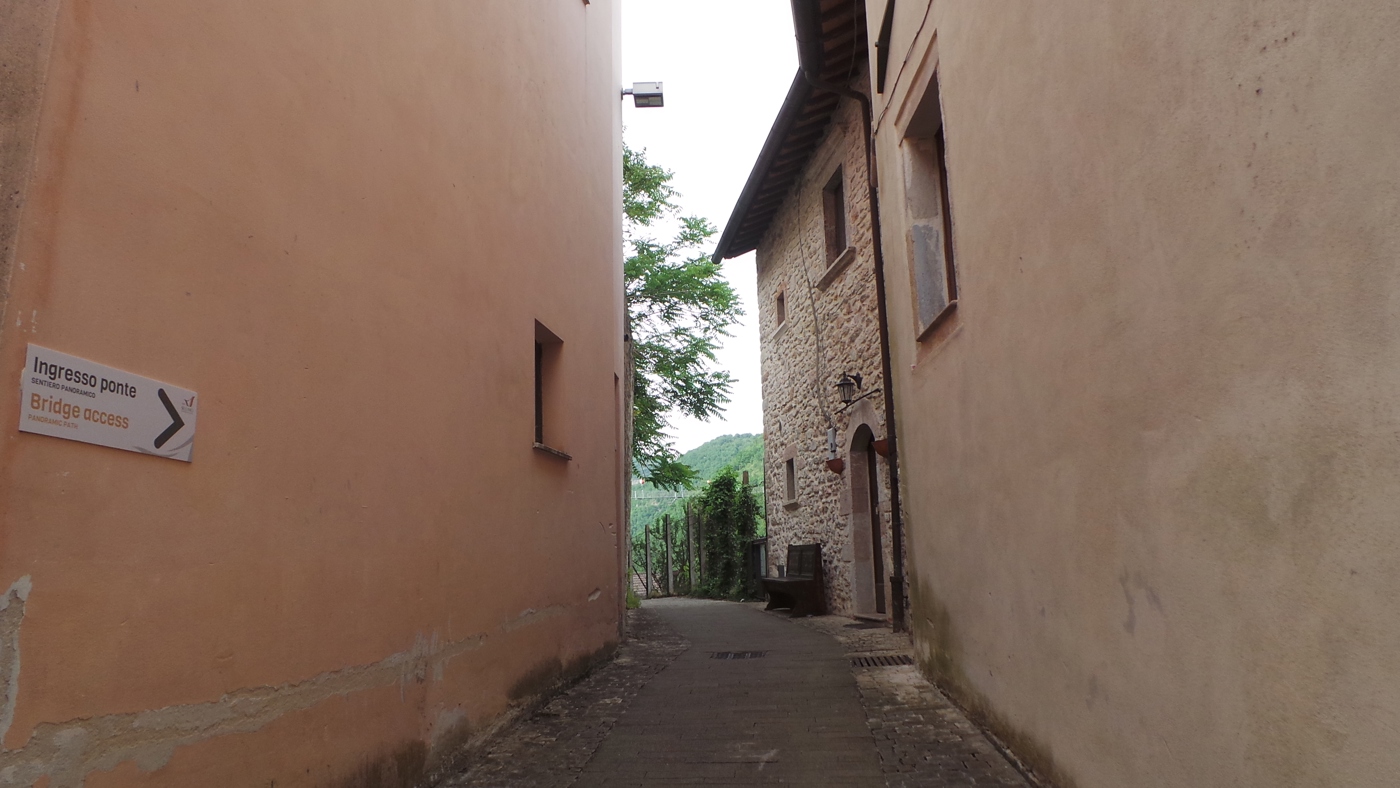 Casa indipendente in vendita a Sellano