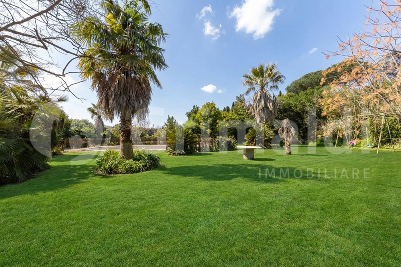 Villa con giardino a Roma