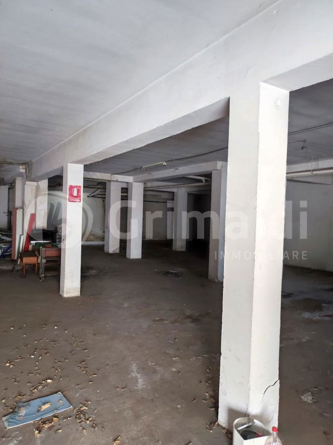 Negozio in affitto a Roma