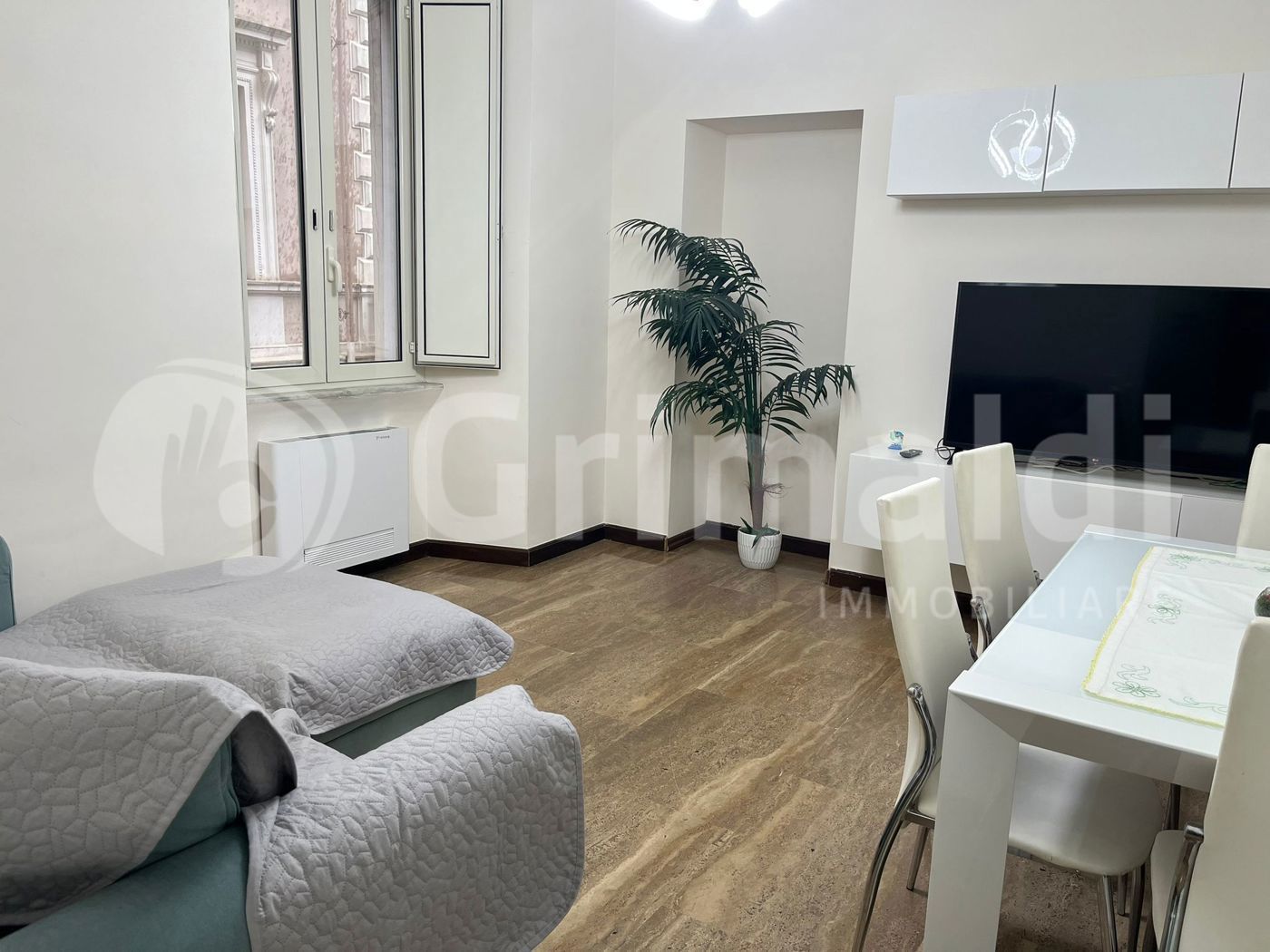 Bilocale arredato in affitto a Roma