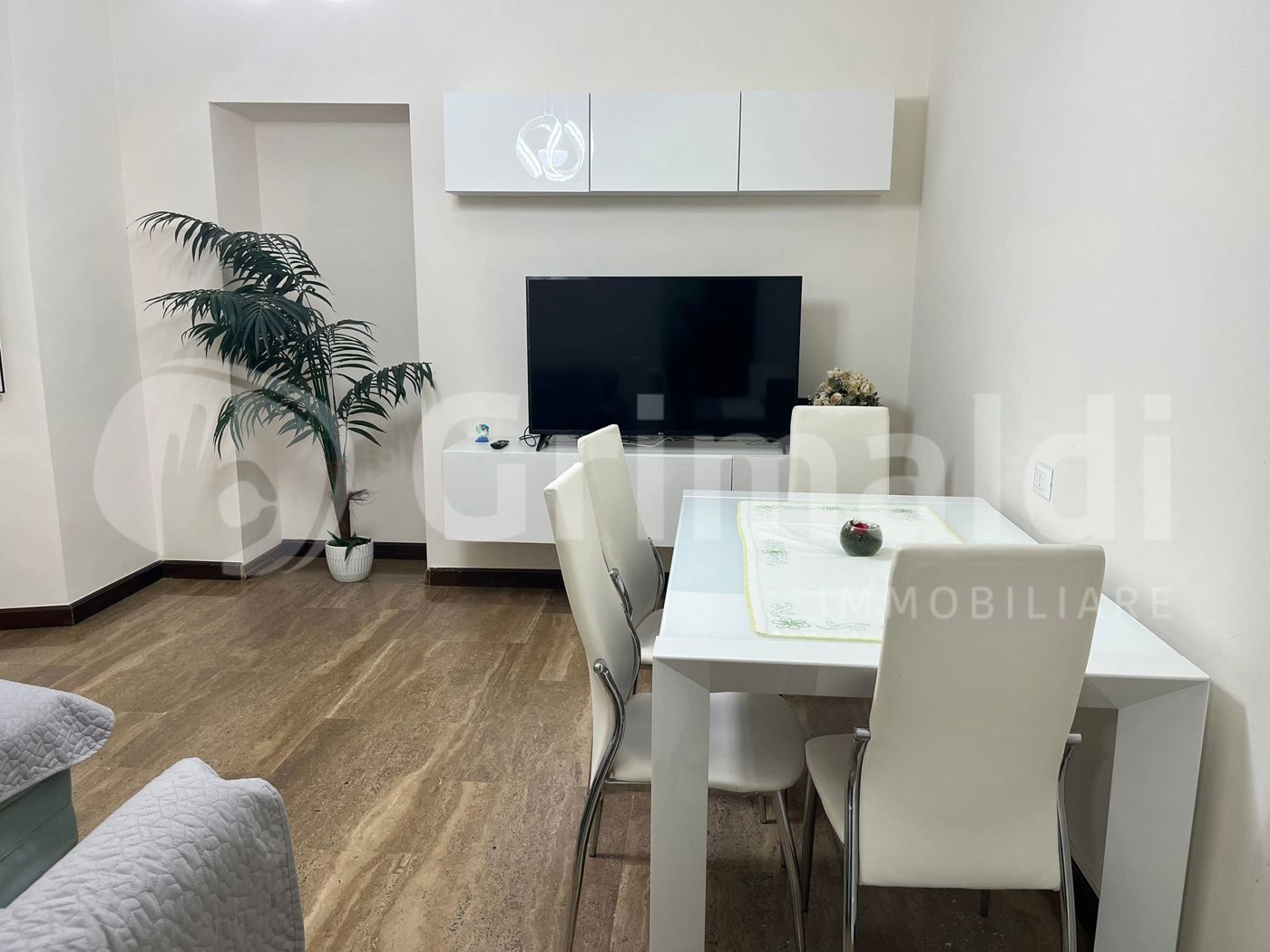 Bilocale arredato in affitto a Roma