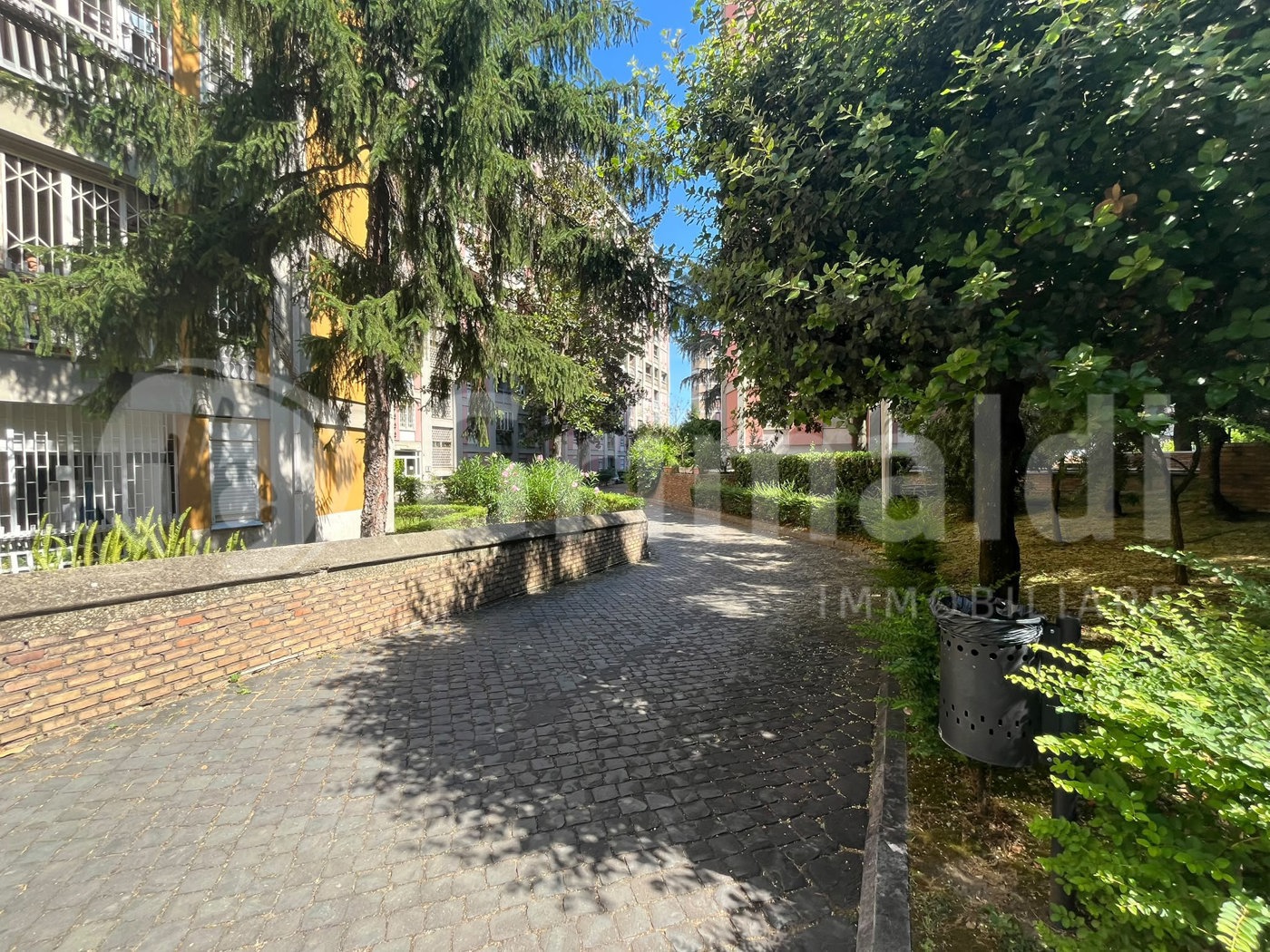 Trilocale arredato in affitto a Roma