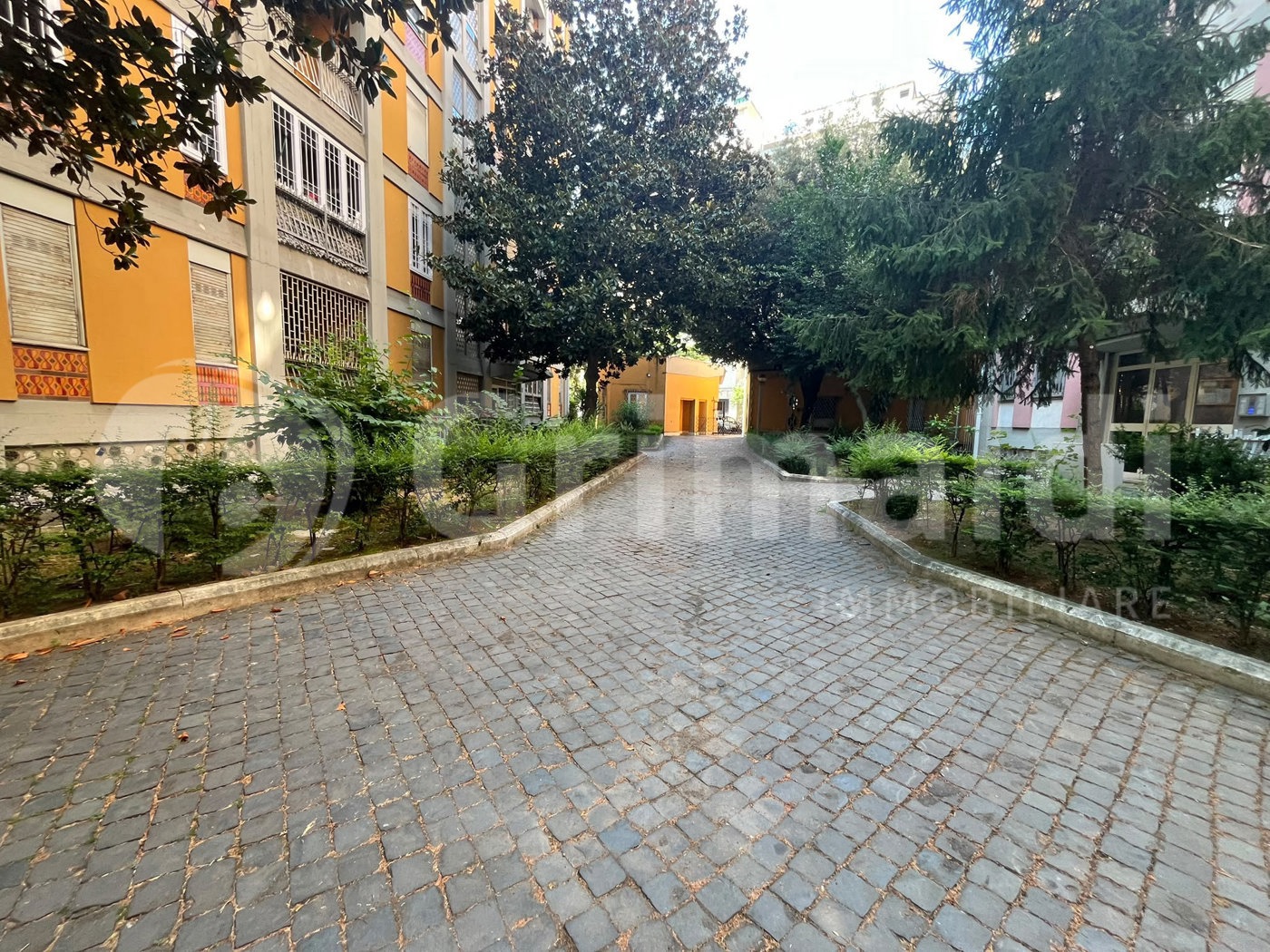 Trilocale arredato in affitto a Roma