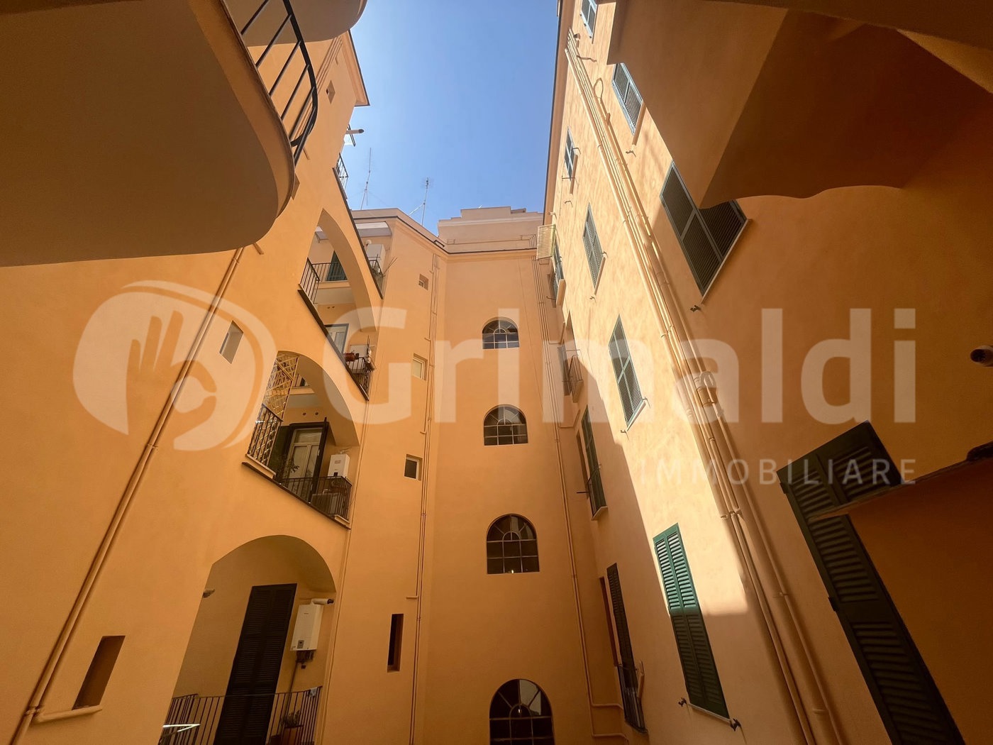 Monolocale arredato in affitto a Roma