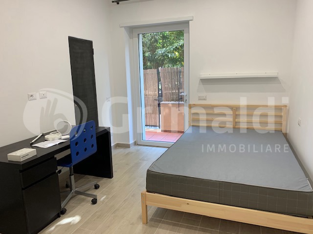 Monolocale arredato in affitto a Roma