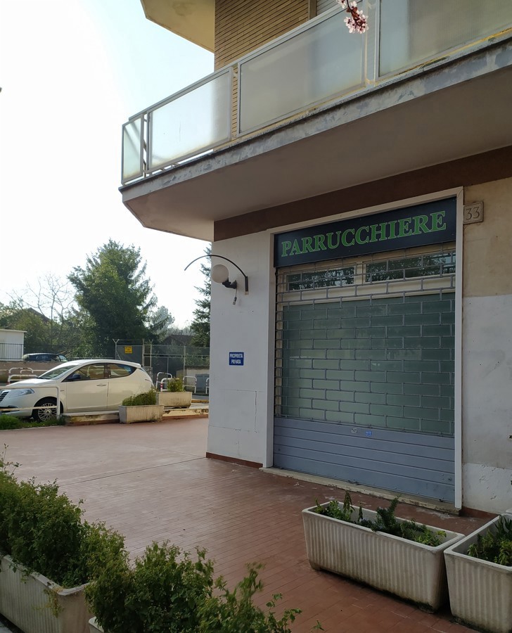 Negozio in affitto a Roma