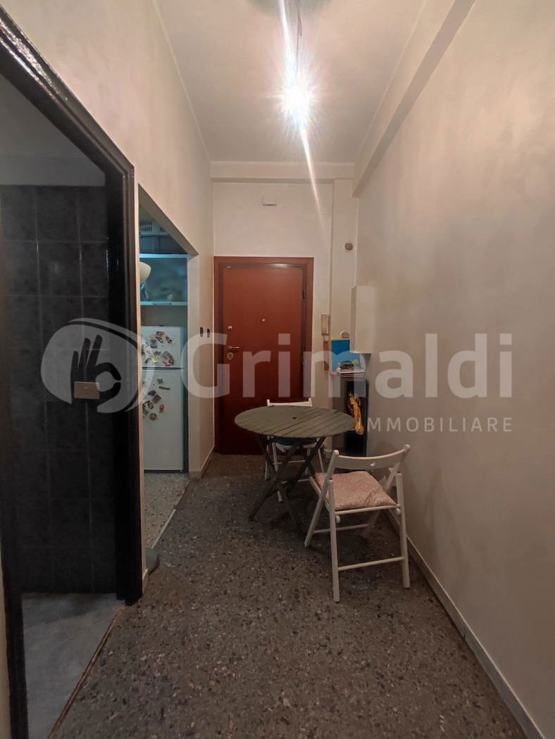Monolocale arredato in affitto a Roma