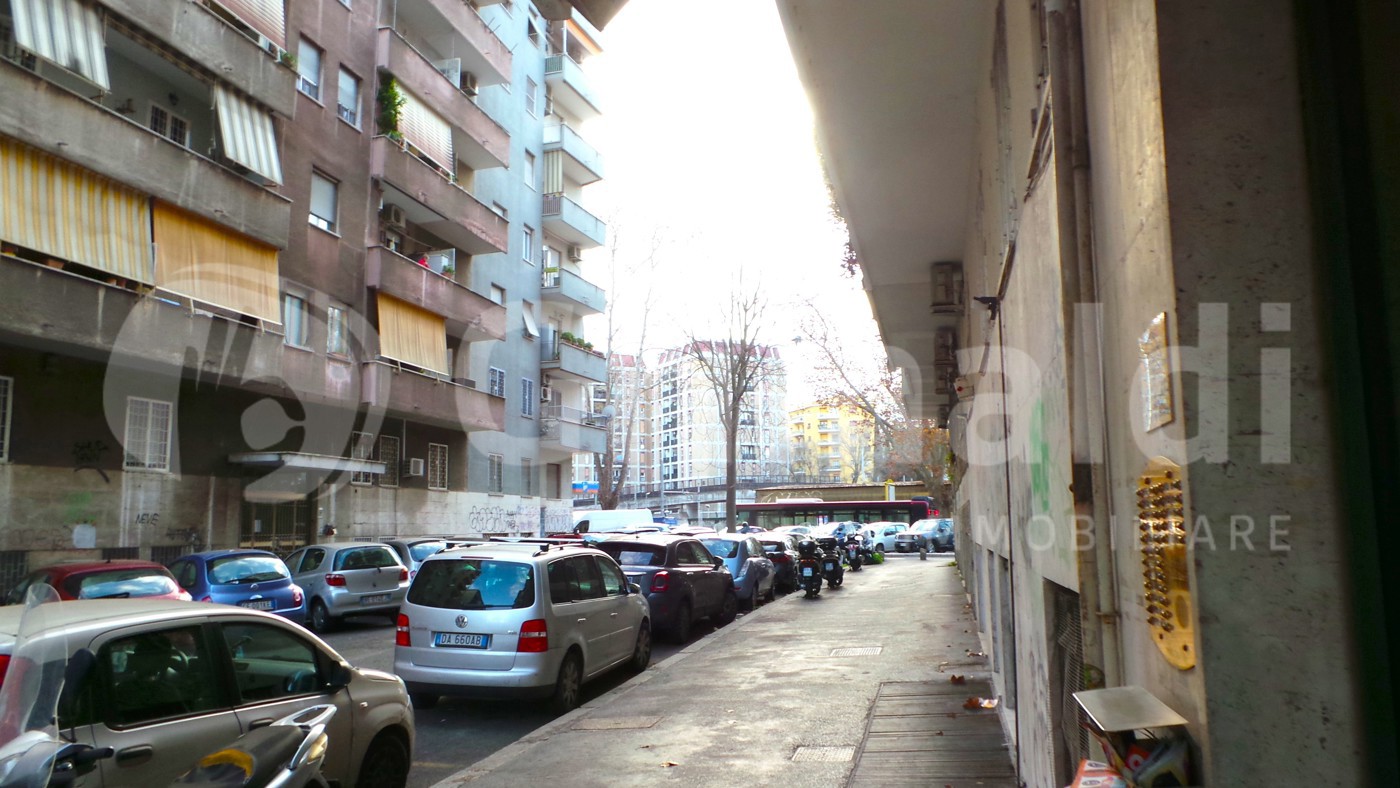 Monolocale arredato in affitto a Roma