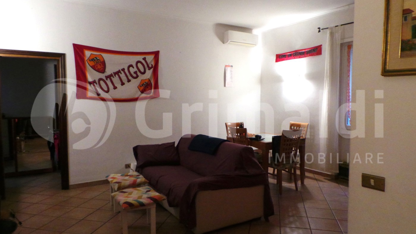 Monolocale arredato in affitto a Roma