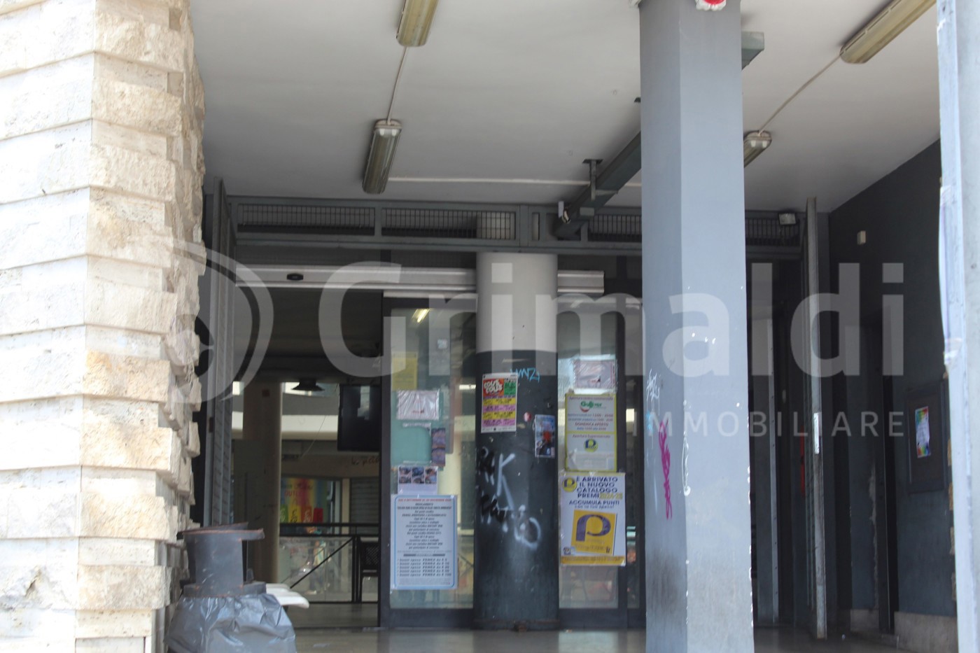 Negozio in affitto a Roma