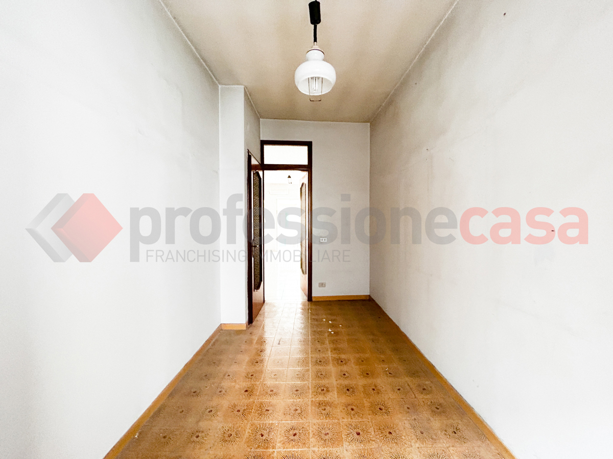 Casa indipendente da ristrutturare a Barcellona Pozzo di Gotto