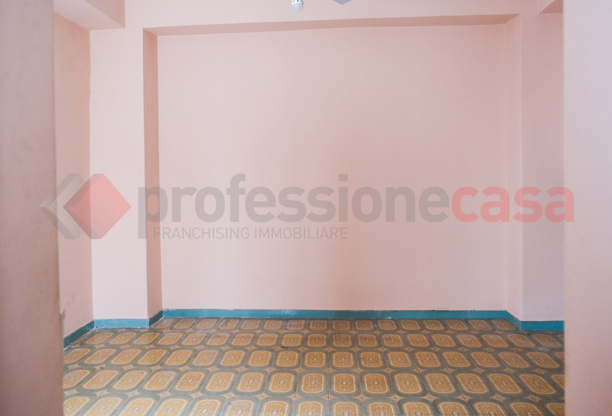 Casa indipendente da ristrutturare a Barcellona Pozzo di Gotto