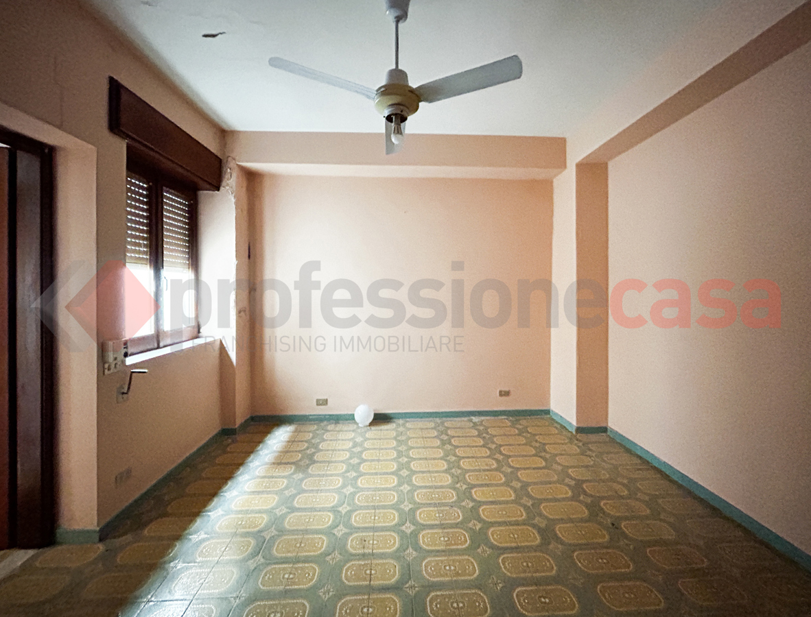 Casa indipendente da ristrutturare a Barcellona Pozzo di Gotto