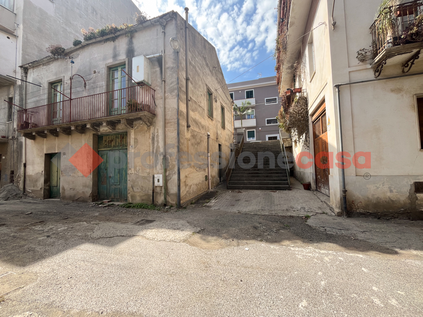 Casa indipendente da ristrutturare a Furnari