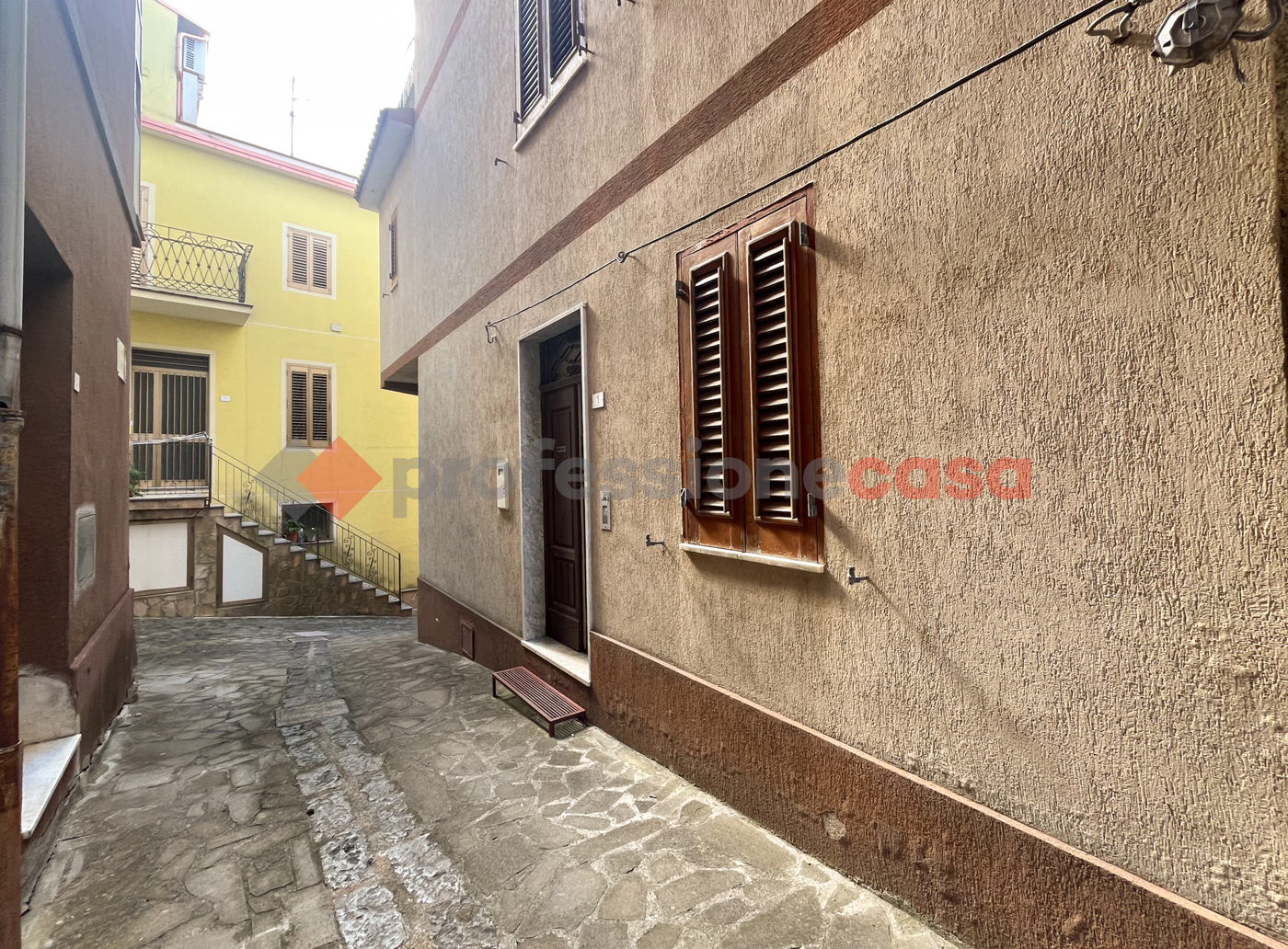 Casa indipendente in vendita a San Salvatore di Fitalia