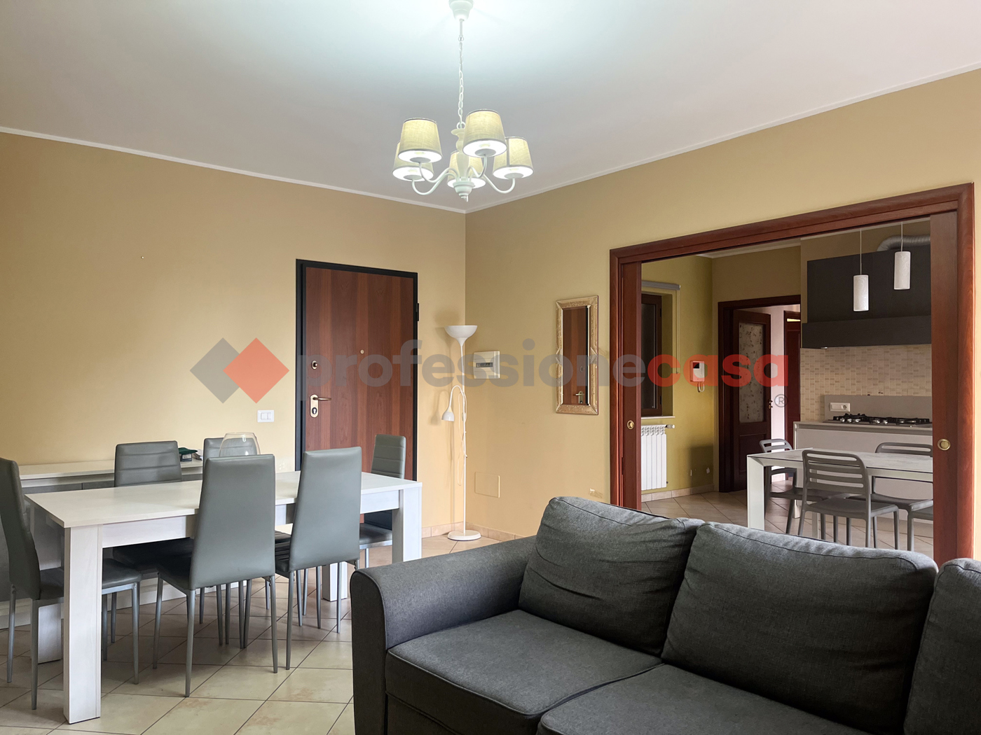 Trilocale arredato in affitto a Milazzo