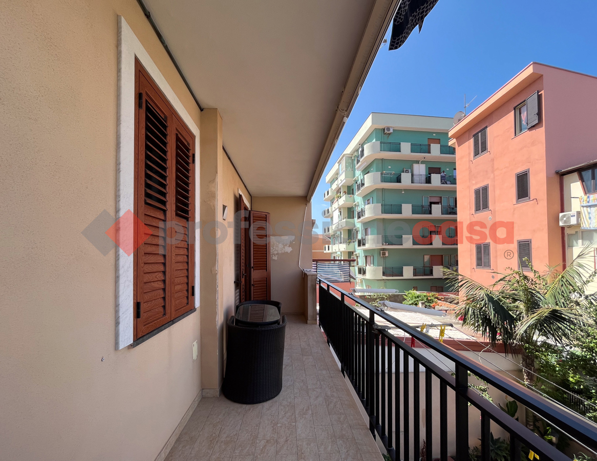 Quadrilocale arredato in affitto a Milazzo