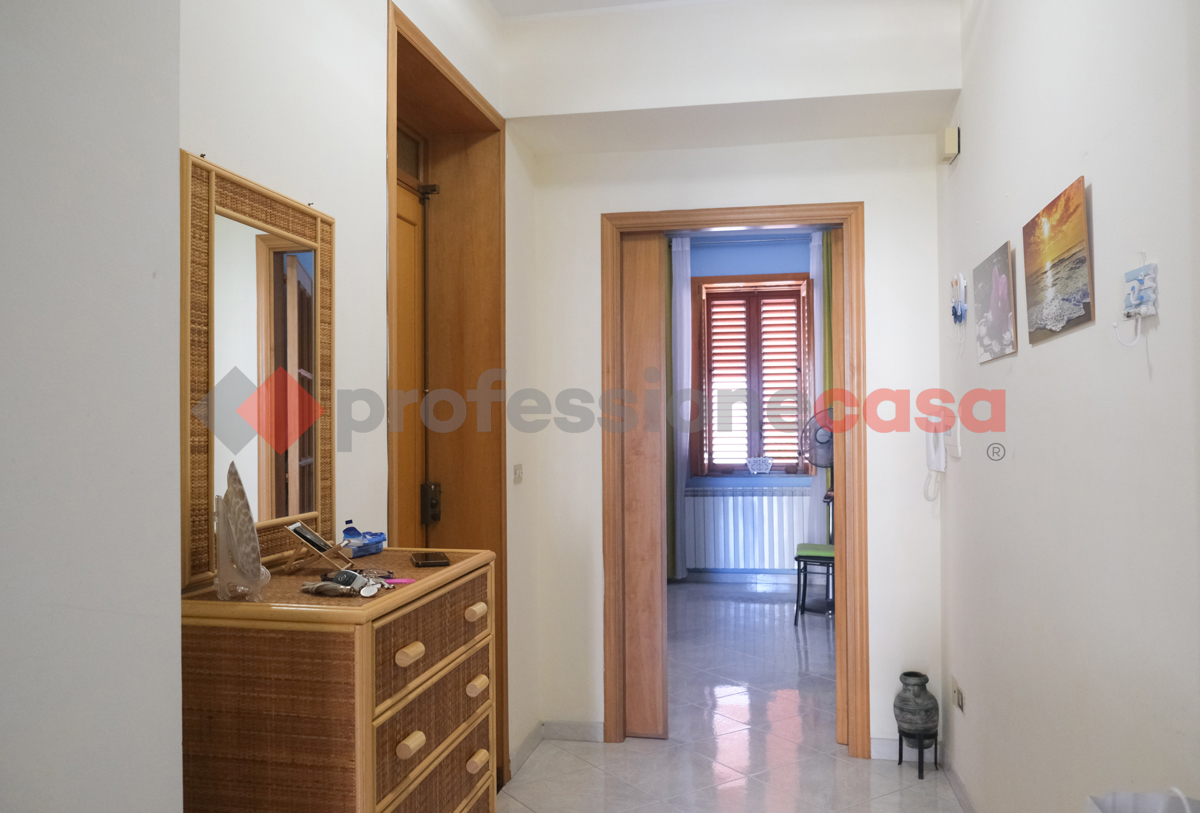 Quadrilocale arredato in affitto a Milazzo