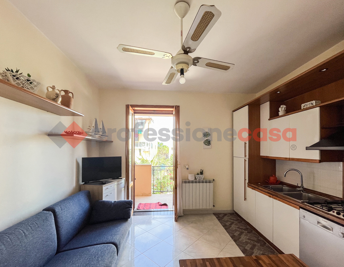 Quadrilocale arredato in affitto a Milazzo