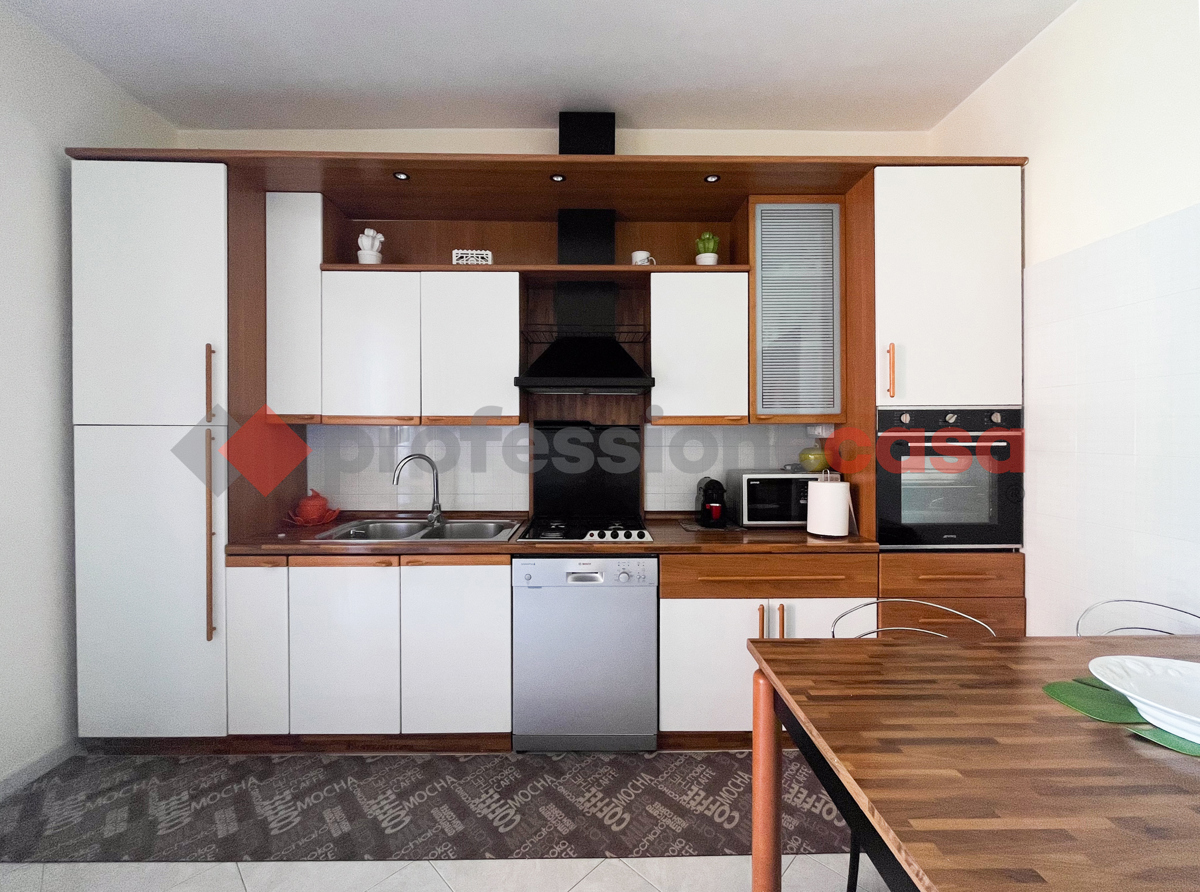 Quadrilocale arredato in affitto a Milazzo