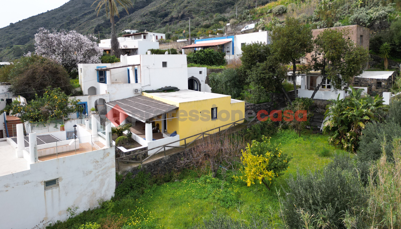 Casa indipendente in vendita a Santa Marina Salina