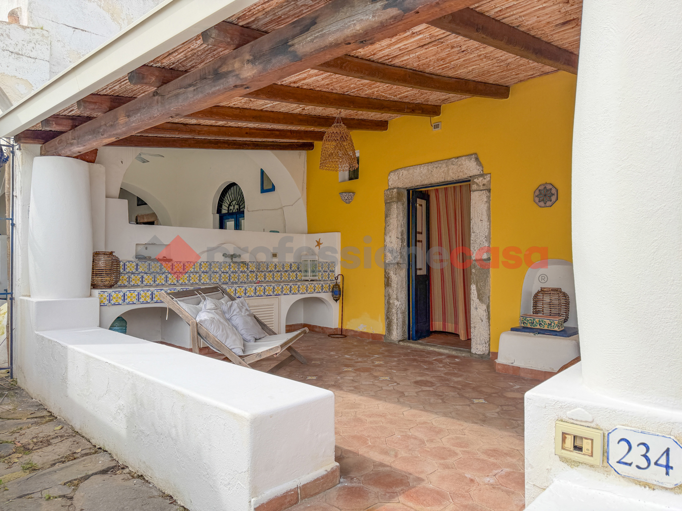 Casa indipendente in vendita a Santa Marina Salina