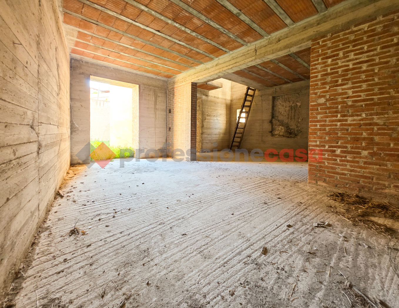 Casa indipendente da ristrutturare a Pace del Mela